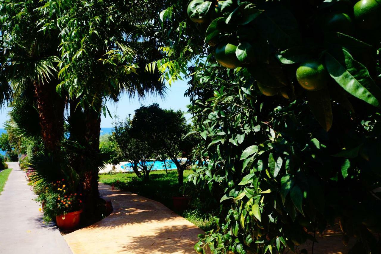 Hotel Maremonti ヨッポロ エクステリア 写真