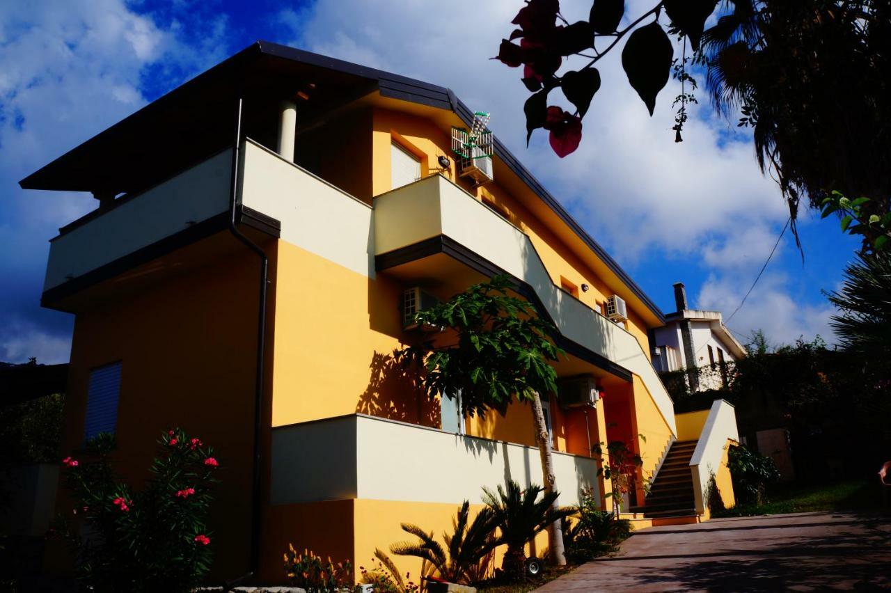 Hotel Maremonti ヨッポロ エクステリア 写真